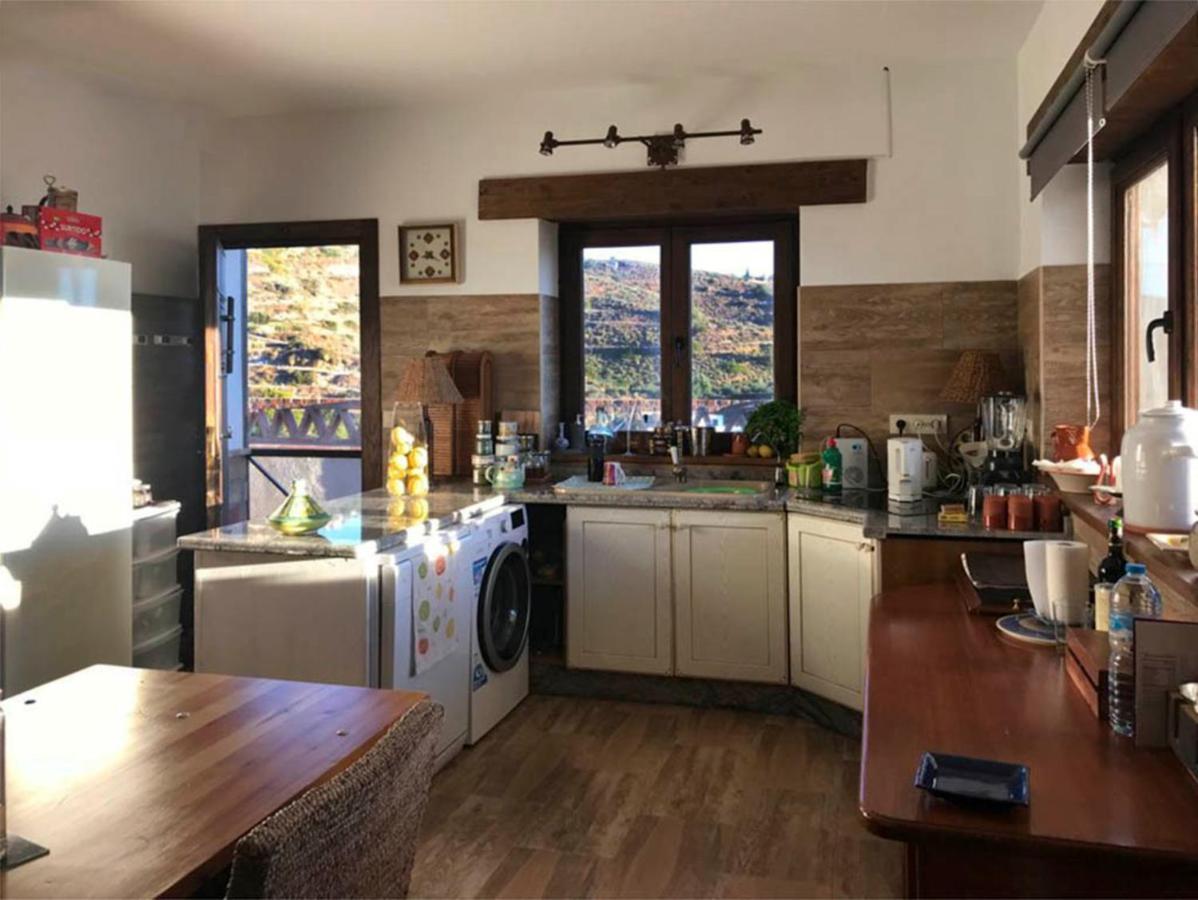 Villa For 4 With A Private Pool & Garden Bedar Bagian luar foto